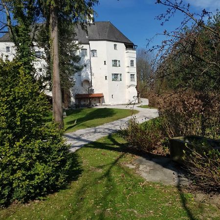 Hotel Schloss Amerang Exterior foto